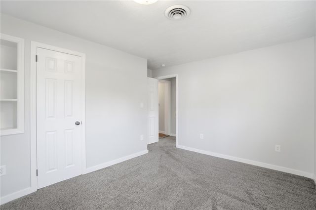 306 East Drive, Oakwood, OH 45419