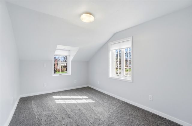 306 East Drive, Oakwood, OH 45419