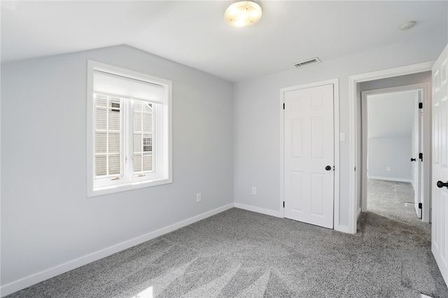 306 East Drive, Oakwood, OH 45419