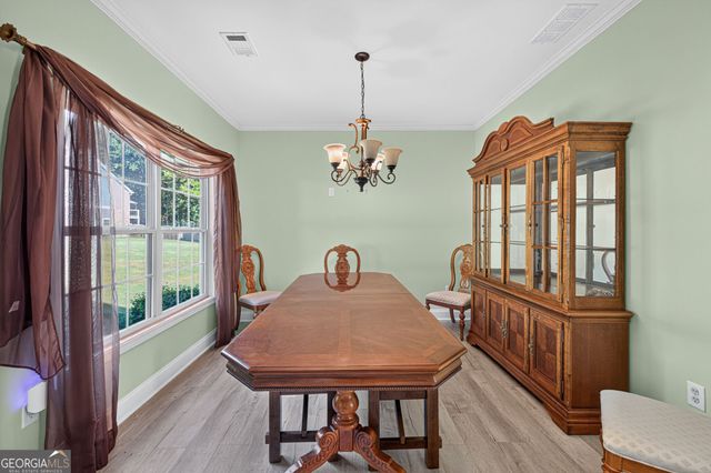 1664 Maes Overlook, Loganville, GA 30052