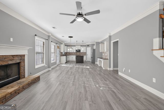 1664 Maes Overlook, Loganville, GA 30052