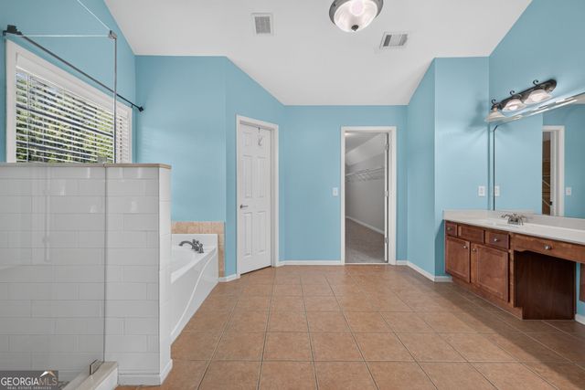 1664 Maes Overlook, Loganville, GA 30052
