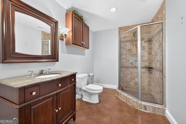 1664 Maes Overlook, Loganville, GA 30052