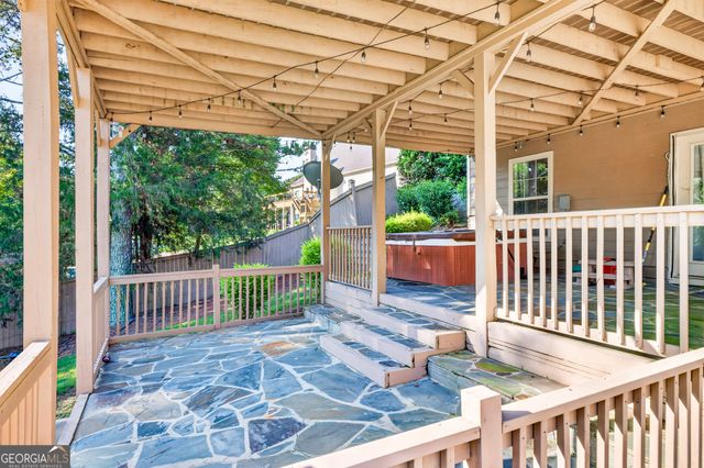 1664 Maes Overlook, Loganville, GA 30052