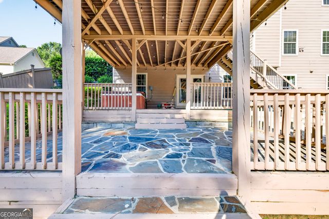 1664 Maes Overlook, Loganville, GA 30052