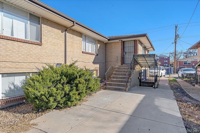 1738 Boston Street, Aurora, CO 80010