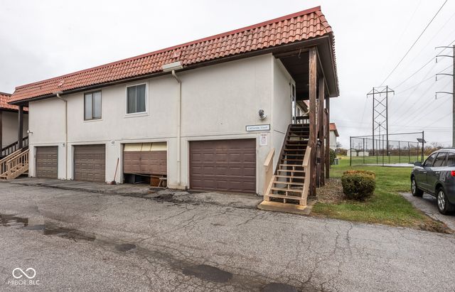 8557 La Corrida Court, Indianapolis, IN 46227