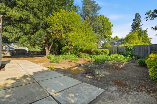 1711 William Henry Court, Los Altos, CA 94024