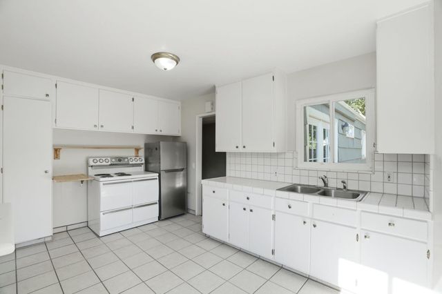 1711 William Henry Court, Los Altos, CA 94024
