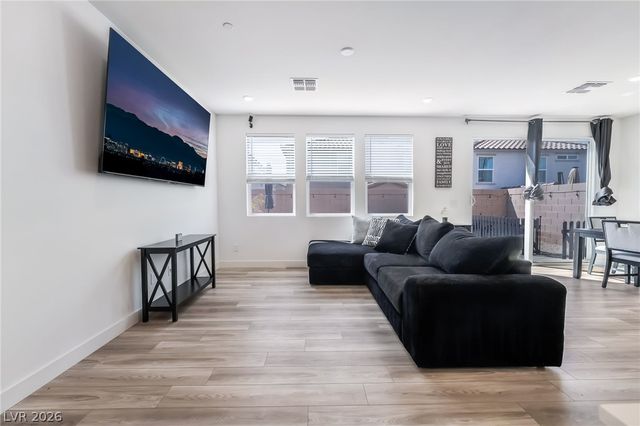 670 Tranquil Bay Court, Henderson, NV 89002