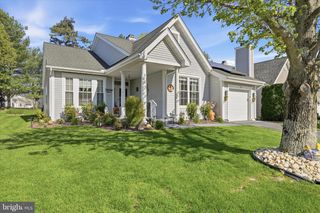 6 FOUNTAIN VIEW DR, Barnegat, NJ 08005