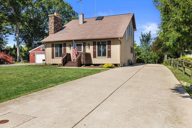 12806 228th AVENUE, Bristol, WI 53104