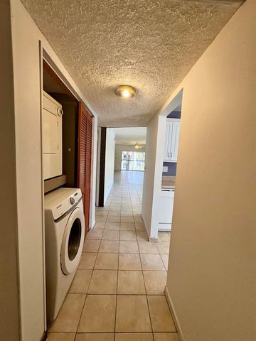 2915 SW 22nd Avenue 201, Delray Beach, FL 33445