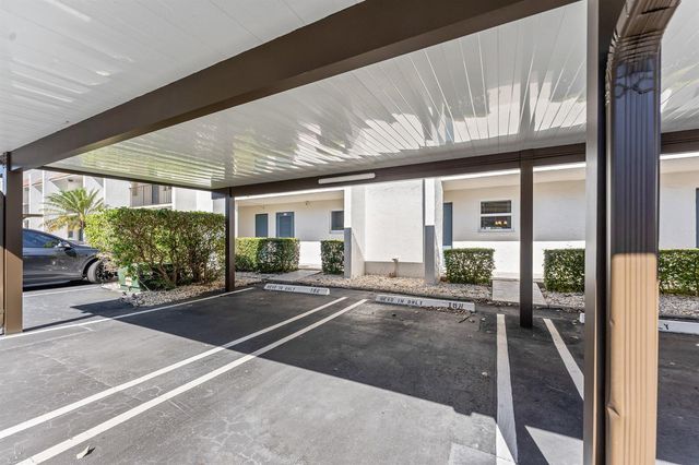 2915 SW 22nd Avenue 201, Delray Beach, FL 33445