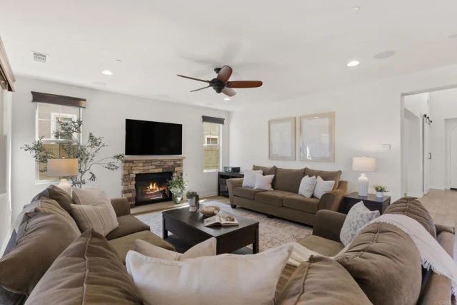 15624 BELTAIRE LANE, San Diego, CA 92127