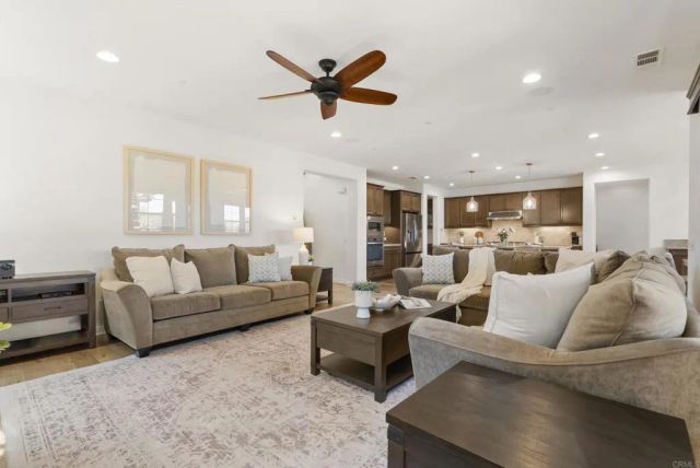 15624 BELTAIRE LANE, San Diego, CA 92127