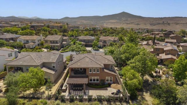 15624 BELTAIRE LANE, San Diego, CA 92127