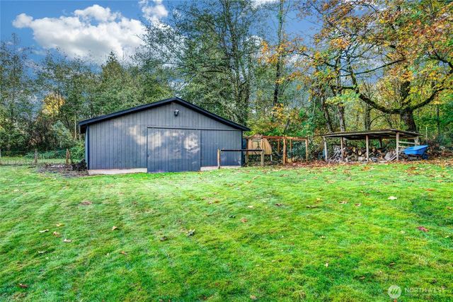 17628 252nd Avenue SE, Maple Valley, WA 98038