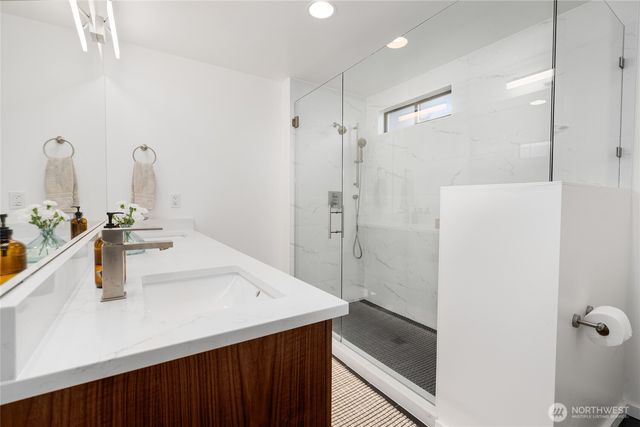 17628 252nd Avenue SE, Maple Valley, WA 98038