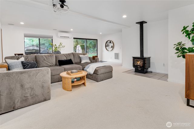 17628 252nd Avenue SE, Maple Valley, WA 98038