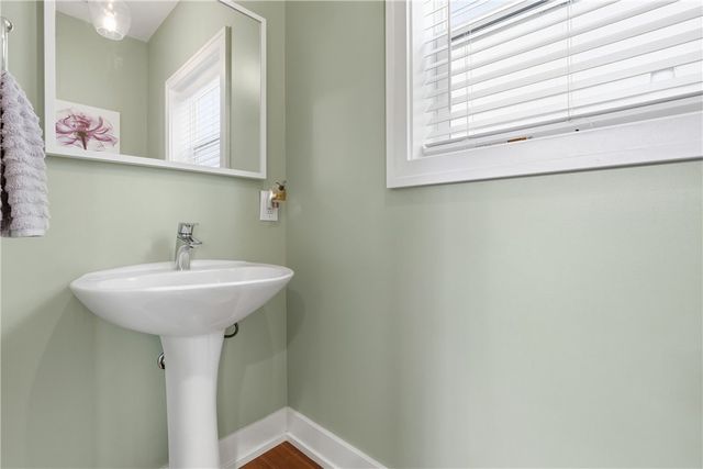 351 Woodruff St, Mt Washington, PA 15211