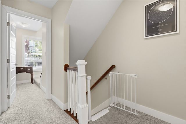 351 Woodruff St, Mt Washington, PA 15211