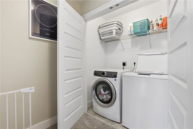 351 Woodruff St, Mt Washington, PA 15211