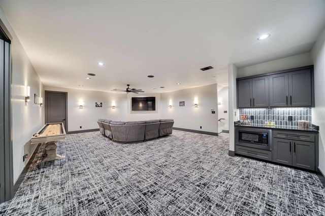3918 HIDDEN HILLS, Longview, TX 75605