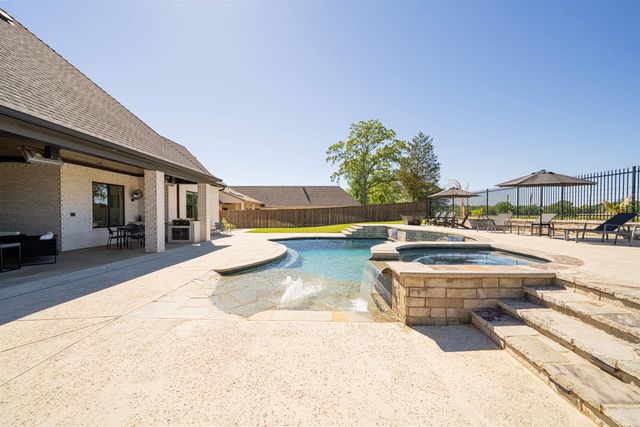 3918 HIDDEN HILLS, Longview, TX 75605