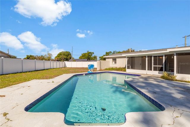 601 DEWOLF ROAD, Brandon, FL 33511