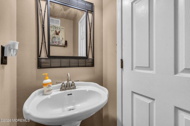 639 Reed Road, Jackson, NJ 08527