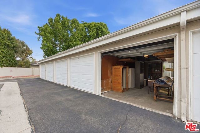 18329 Van Ness Avenue, Torrance, CA 90504
