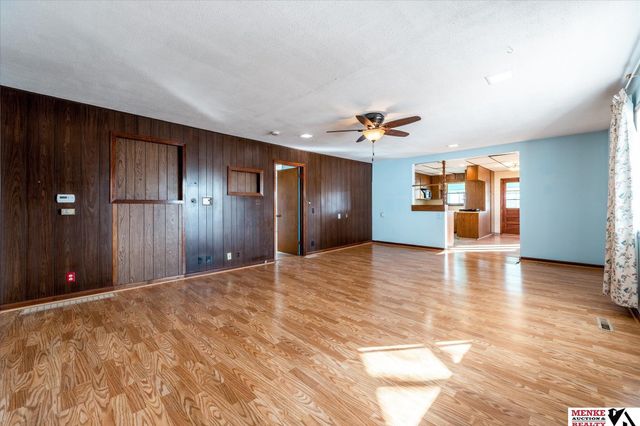 25142 230th Street, Underwood, IA 51576