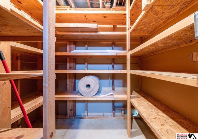 25142 230th Street, Underwood, IA 51576