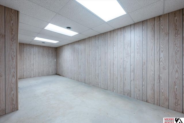 25142 230th Street, Underwood, IA 51576