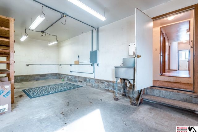 25142 230th Street, Underwood, IA 51576