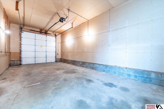 25142 230th Street, Underwood, IA 51576