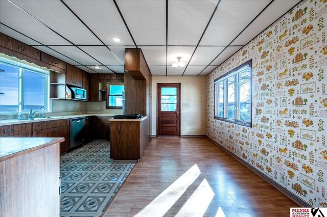 25142 230th Street, Underwood, IA 51576