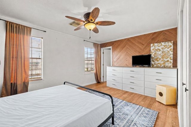 436 Pompano Street, Bayou Vista, TX 77563