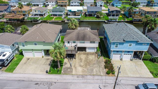 436 Pompano Street, Bayou Vista, TX 77563