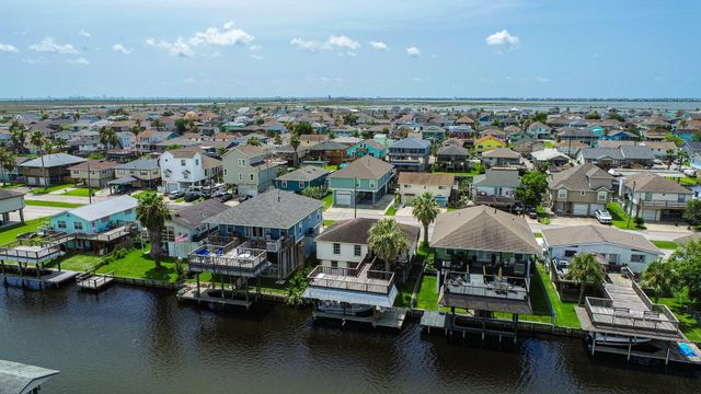 436 Pompano Street, Bayou Vista, TX 77563