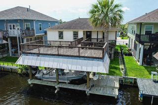 436 Pompano Street, Bayou Vista, TX 77563