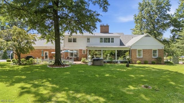 1100 46th Street, Vienna, WV 26105