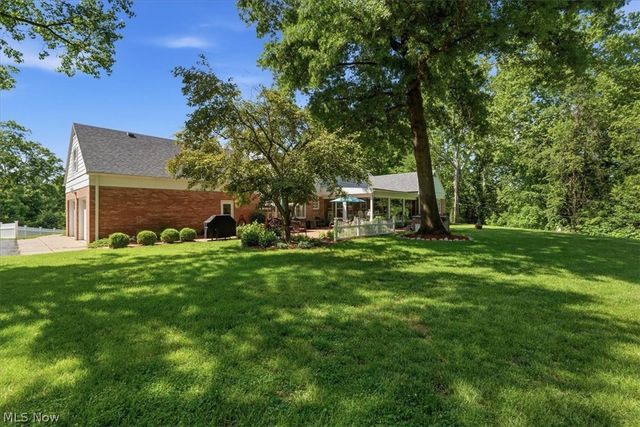1100 46th Street, Vienna, WV 26105