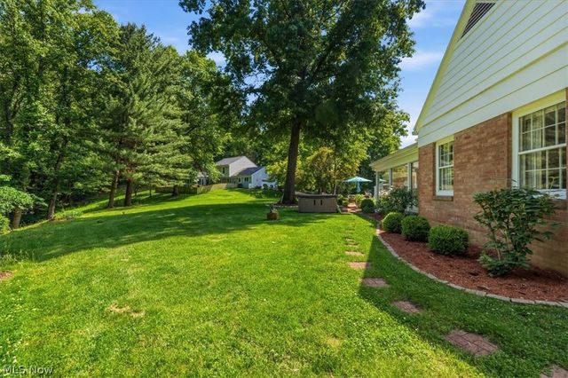 1100 46th Street, Vienna, WV 26105
