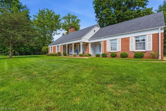 1100 46th Street, Vienna, WV 26105
