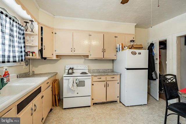 1305-1307 E RIDGE PIKE, Plymouth Meeting, PA 19462