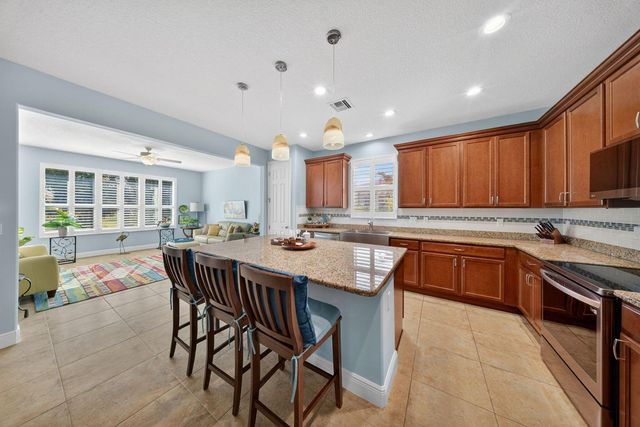 9701 SW Royal Poinciana Drive, Port St. Lucie, FL 34987