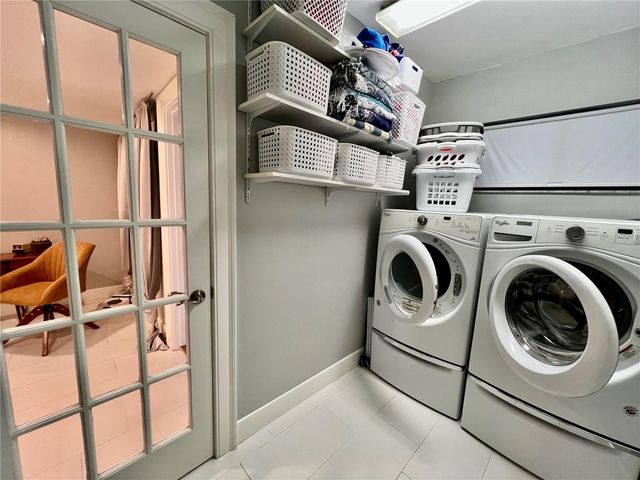 1 LAKE HOLLINGSWORTH DRIVE 1, Lakeland, FL 33803