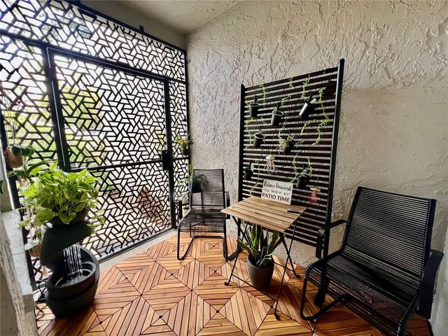 1 LAKE HOLLINGSWORTH DRIVE 1, Lakeland, FL 33803